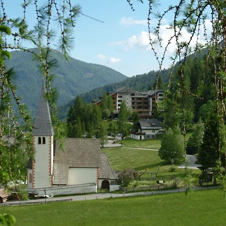 ホテル St. Oswald