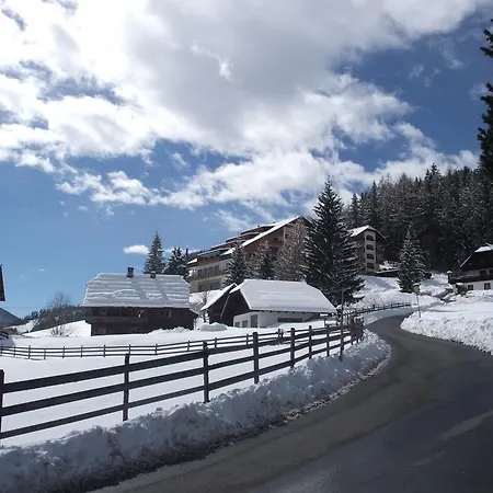 Hotel St. Oswald 4*
