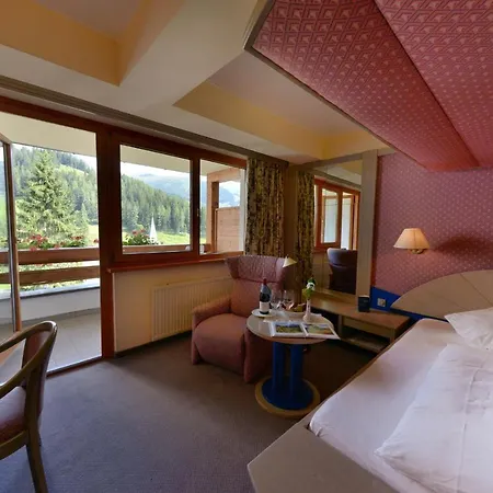 سان أوزولد 4*